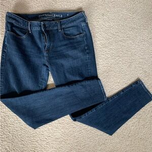 SIZE 12 AMERICAN EAGLE JEANS